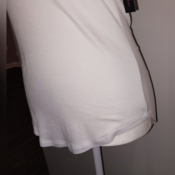 NWT No Boundaries Juniors White Braided V Neck Top Size 7-9 - Picture 3 of 15